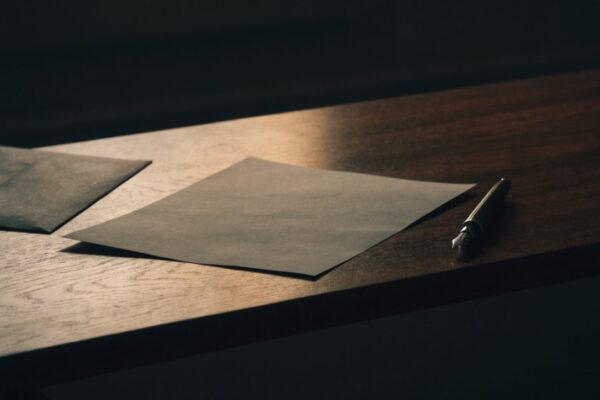 Lettre de résiliation d&rsquo;assurance : modèles et mentions obligatoires